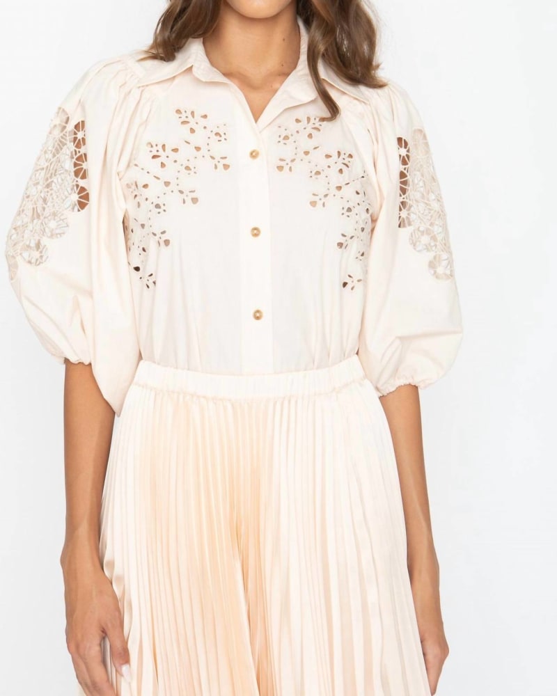 Front of a model wearing a size L Mae Top in Pink Champagne in Pink Champagne by CABALLERO. | dia_product_style_image_id:343238